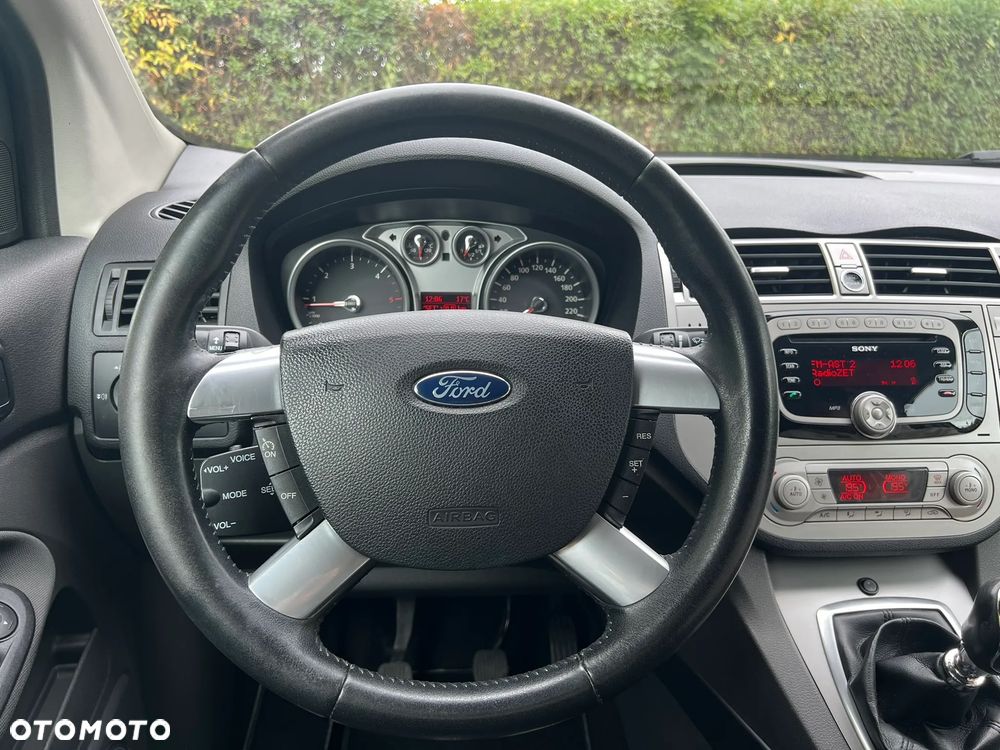 Ford Kuga 2.0 TDCi 4WD Titanium - 34