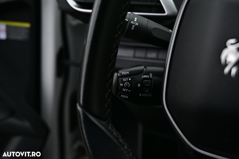 Peugeot 3008 PureTech 130 Stop & Start Allure - 36