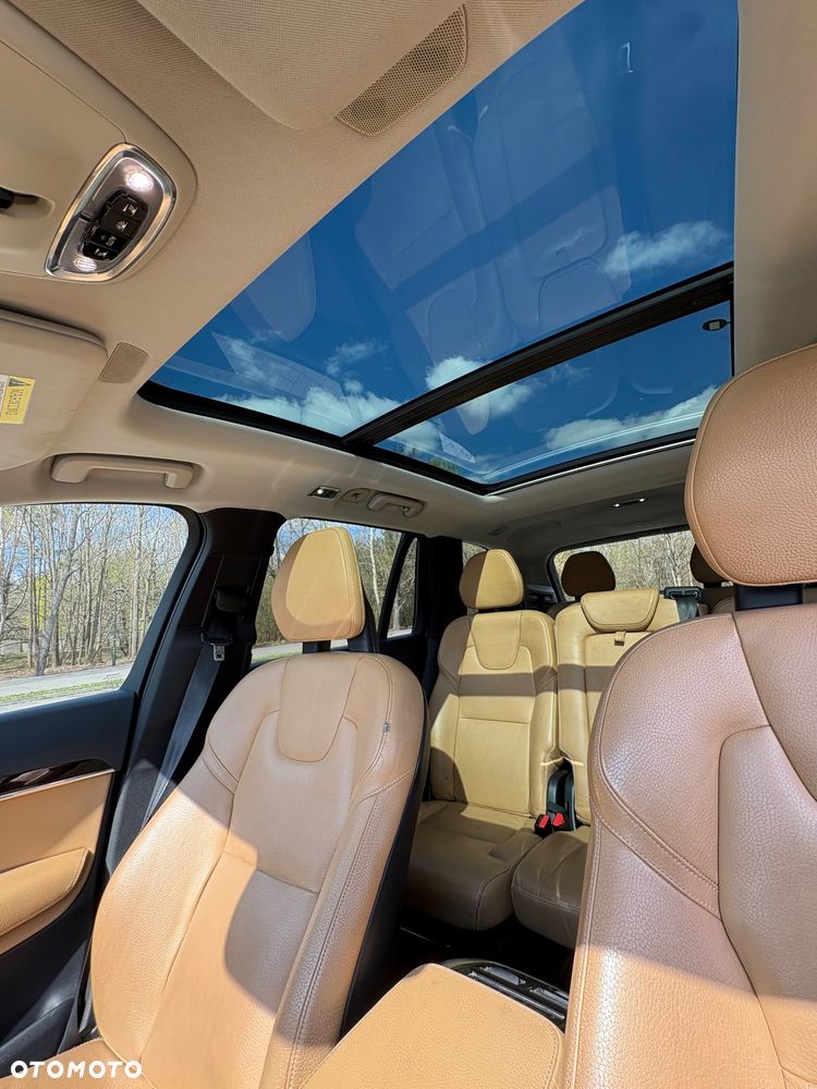 Volvo XC 90 T6 AWD Geartronic RDesign - 25