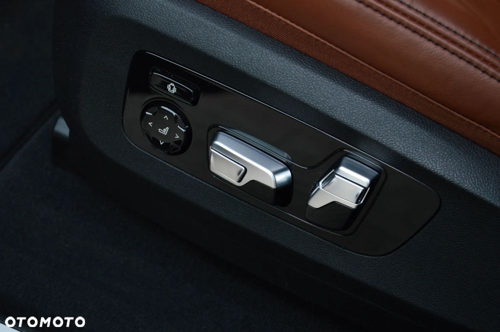 BMW X7 M50i - 18