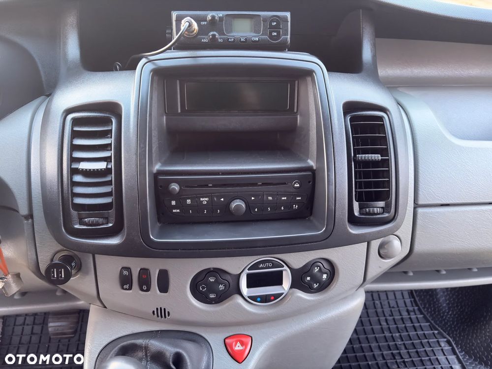 Renault TRAFIC (blaszak) - 12