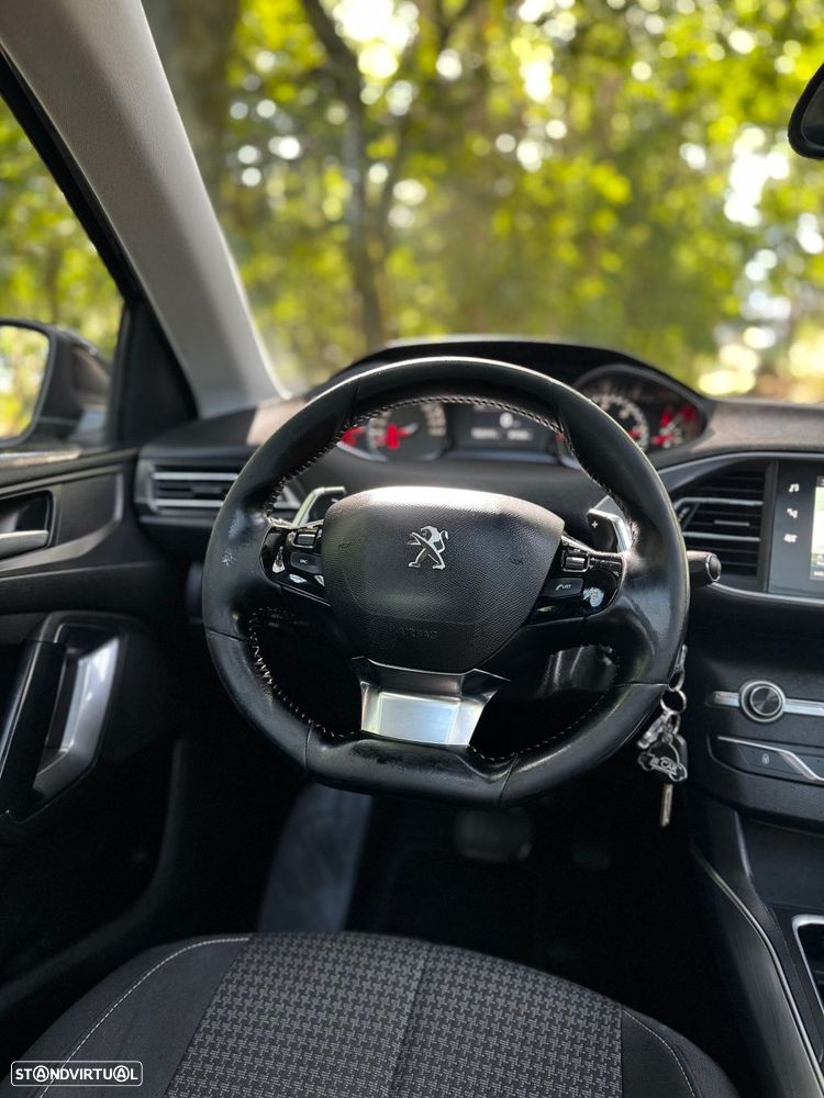 Peugeot 308 SW 1.5 BlueHDi Style EAT8 - 17