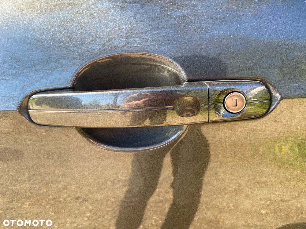 Ford Kuga 2.0 TDCi FWD Titanium - 12