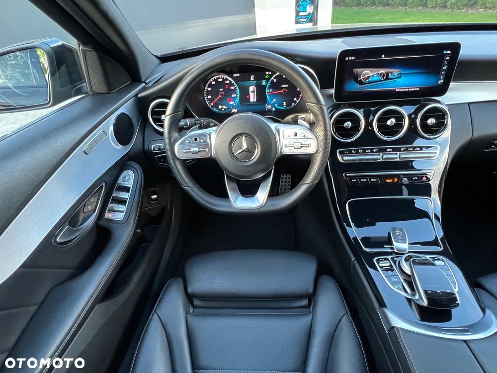 Mercedes-Benz Klasa C 220 d 4Matic 9G-TRONIC AMG Line - 12