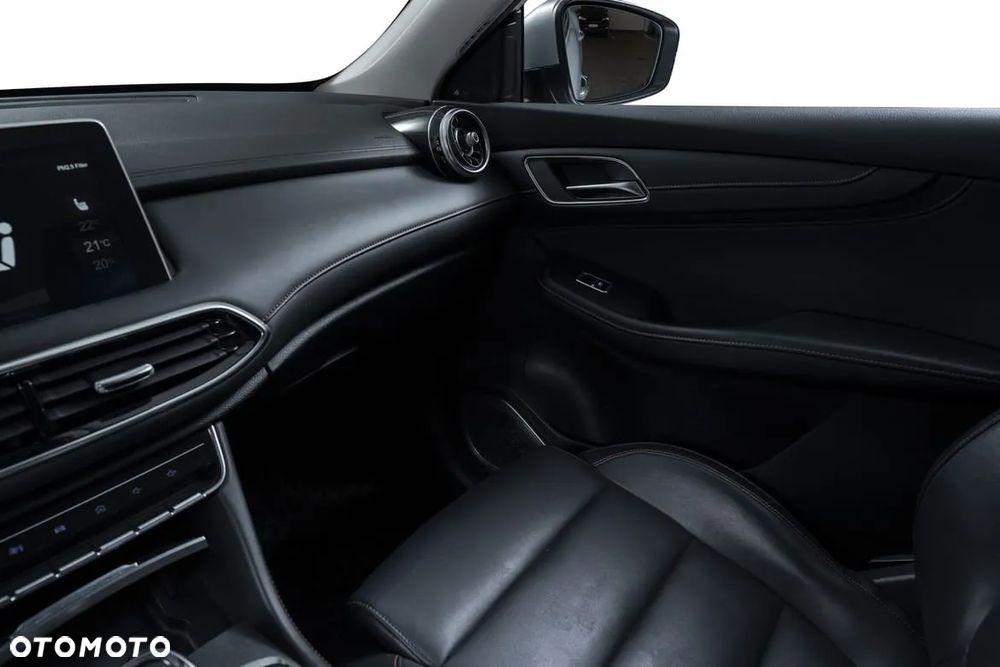 MG EHS 1.5T-GDI PHEV Luxury - 19