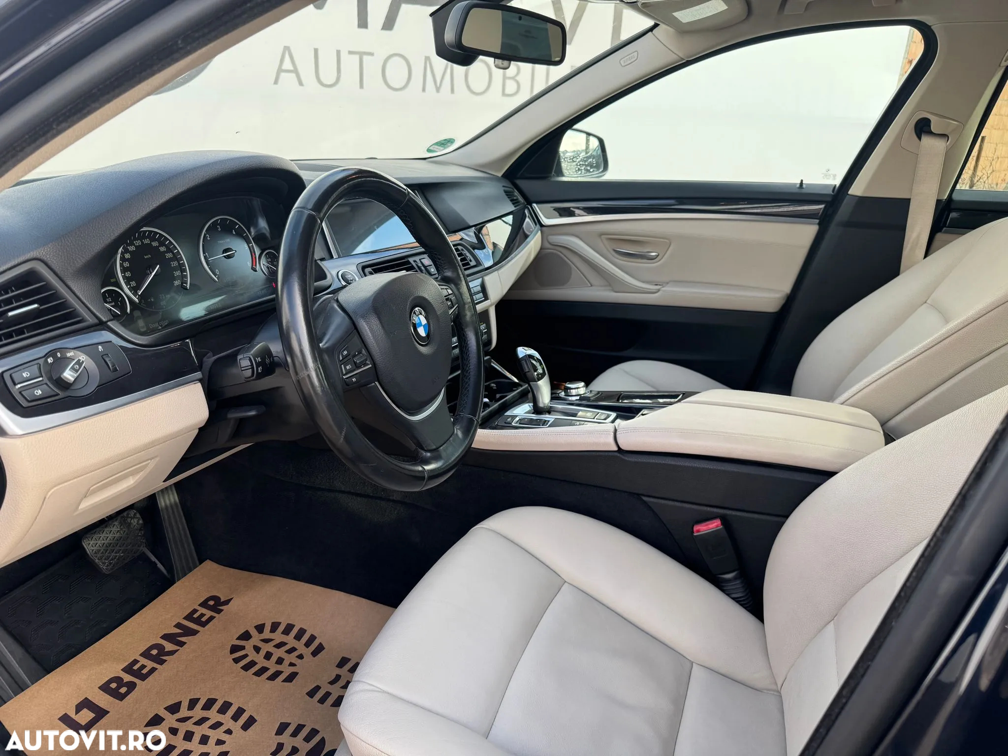 BMW Seria 5 525d xDrive AT - 8