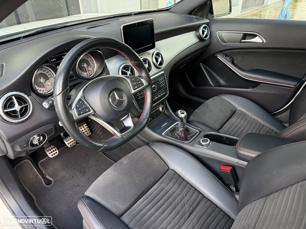Mercedes-Benz GLA 180 CDI AMG Line - 13