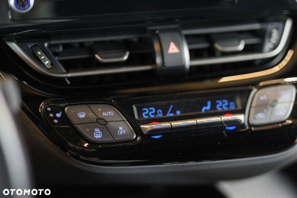 Toyota C-HR - 25