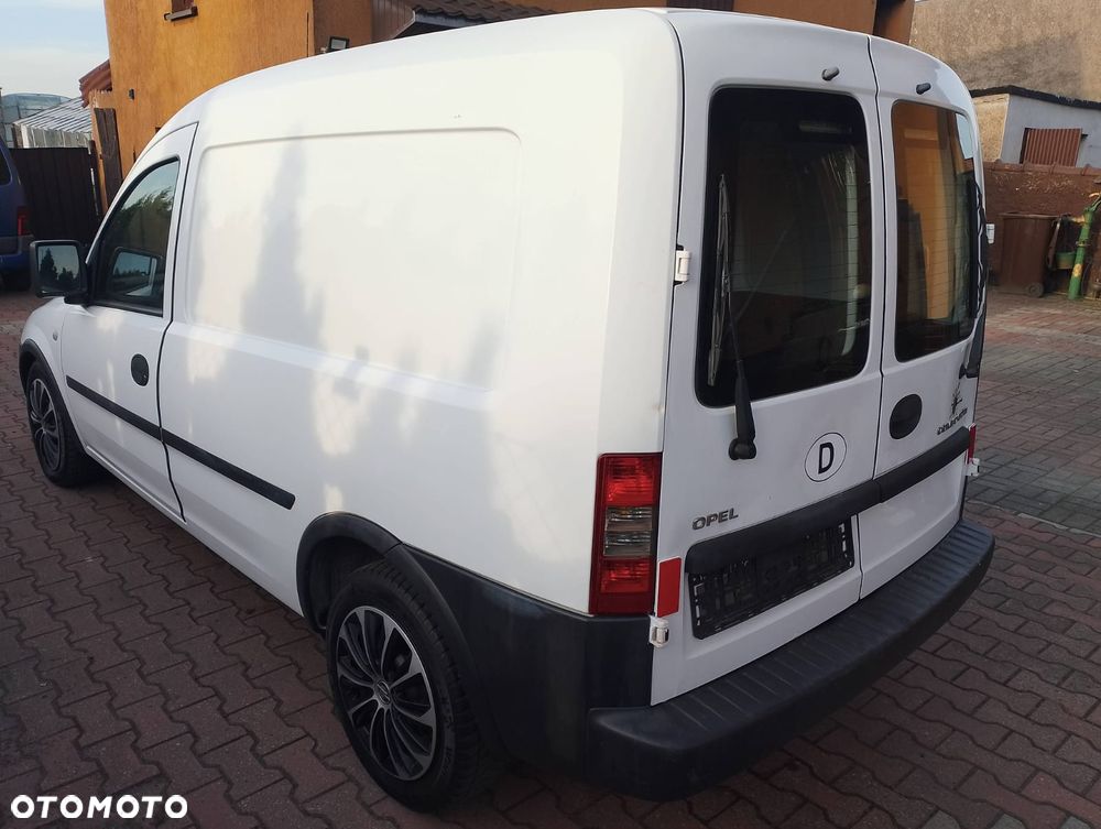 Opel Combo - 8