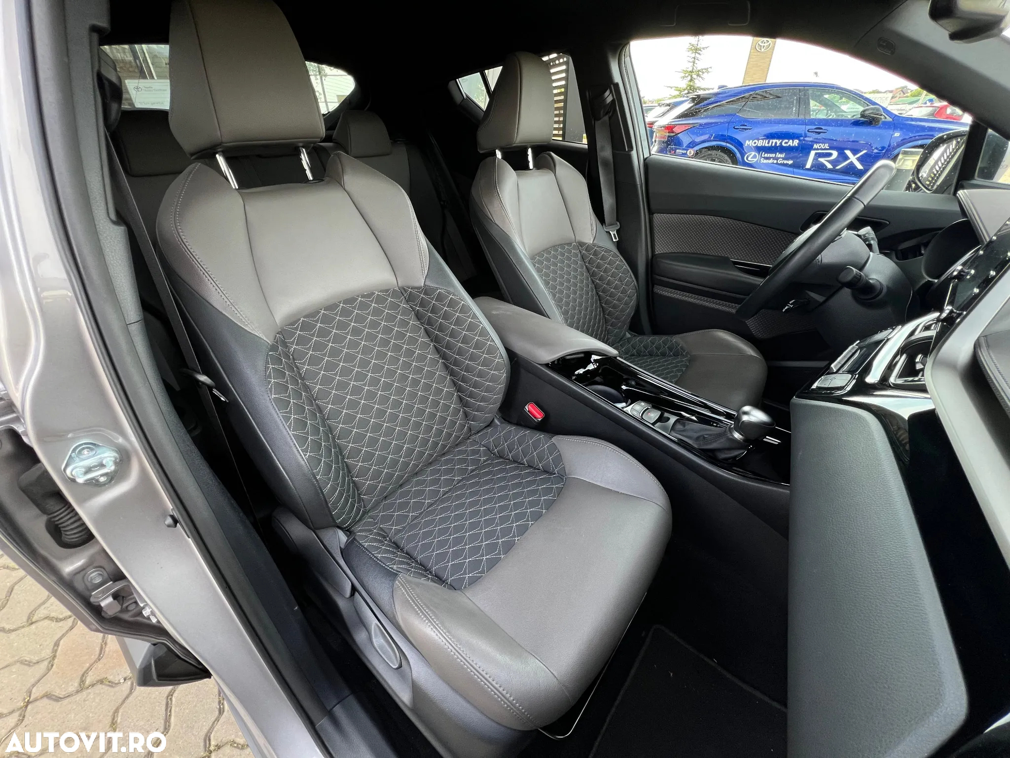 Toyota C-HR 2.0 HSD 184 CP 4x2 CVT Classy - 17