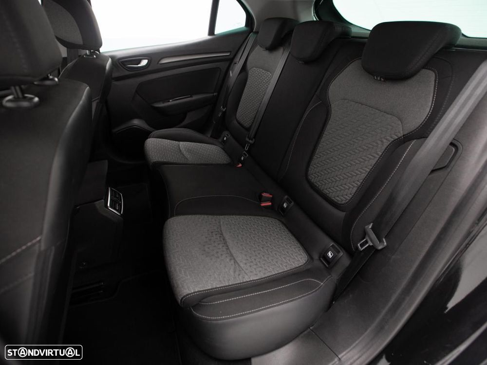 Renault Mégane 1.5 Blue dCi Limited - 11