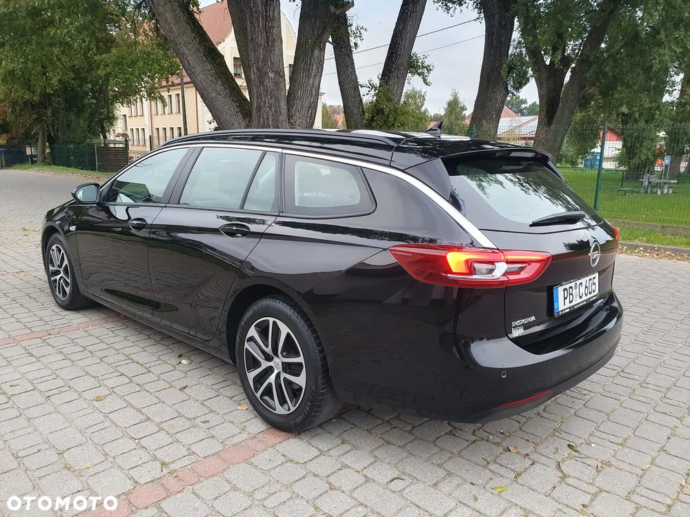 Opel Insignia Sports Tourer 1.6 ECOTEC Diesel Innovation - 2
