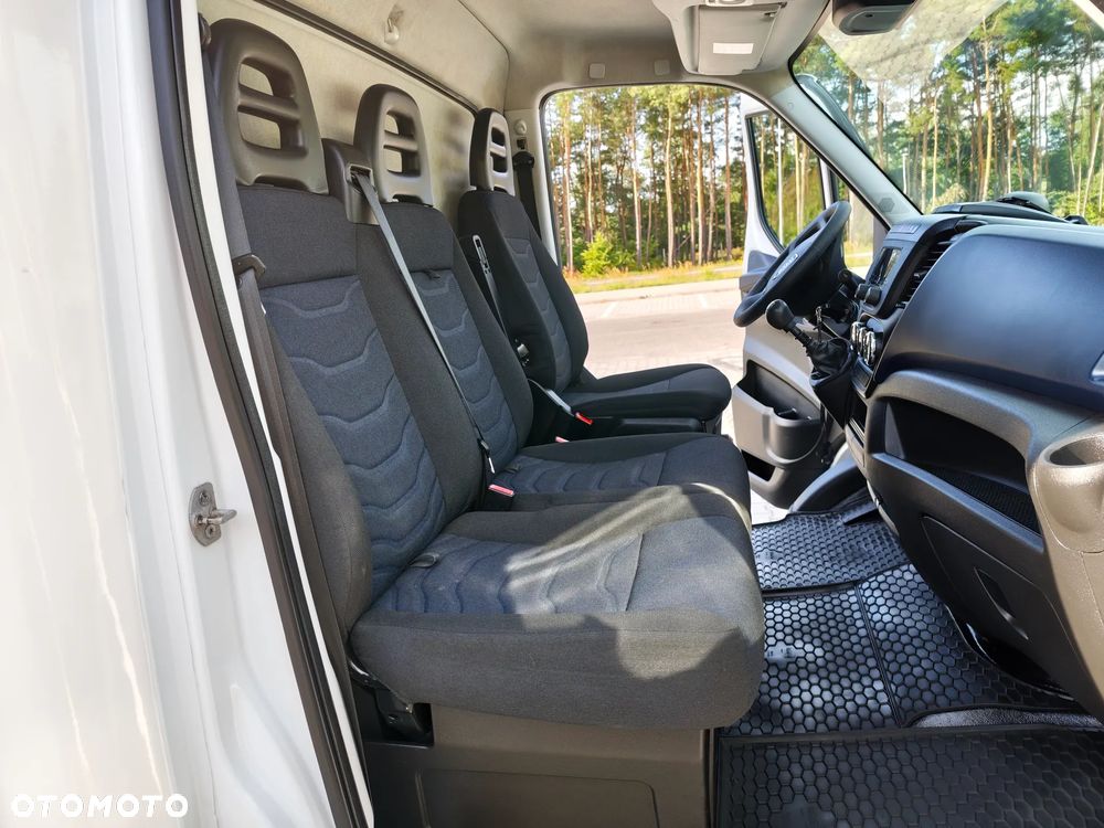 Iveco DAILY 50C15 BLIŹNIAK** Skrzynka-Plandeką+2x FIRANKA + PAKA dł.610cm/wys.255cm + rozstaw osi 4750cm** POLSKI SALON** 225 tyś KM** DMC do 3.5T kat.B** - 24