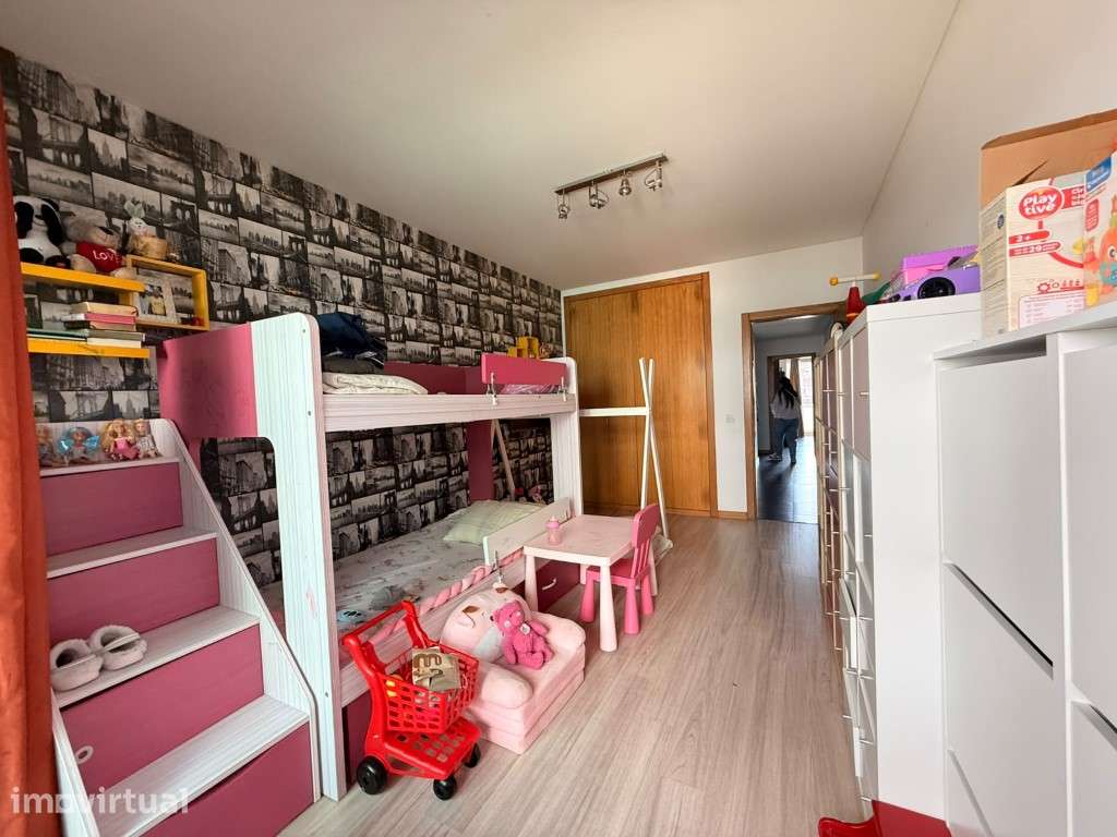 Apartamento T2 - Grande imagem: 2/26