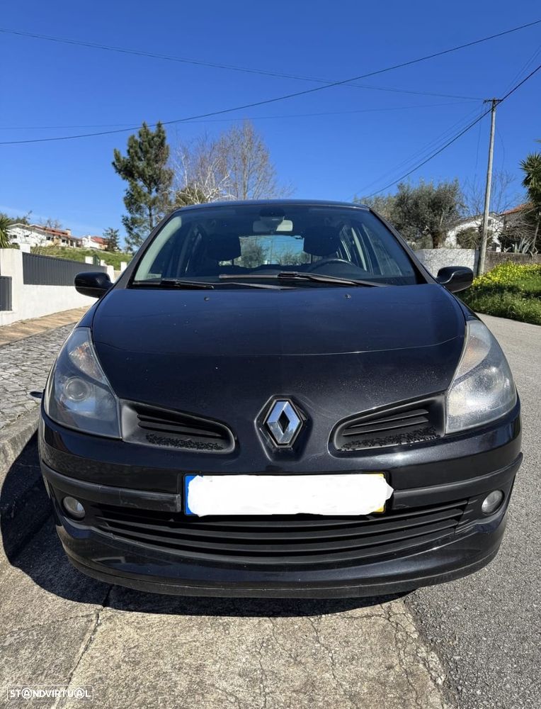 Renault Clio 1.5 dCi Dynamique S - 3