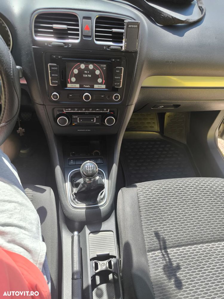 Volkswagen Golf 1.6 TDI DPF Exclusive - 1