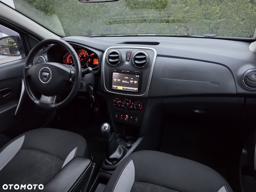 Dacia Sandero 0.9 TCe SL Celebration - 25