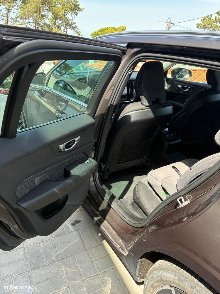Volvo V60 2.0 T6 AWD TE Essential - 5