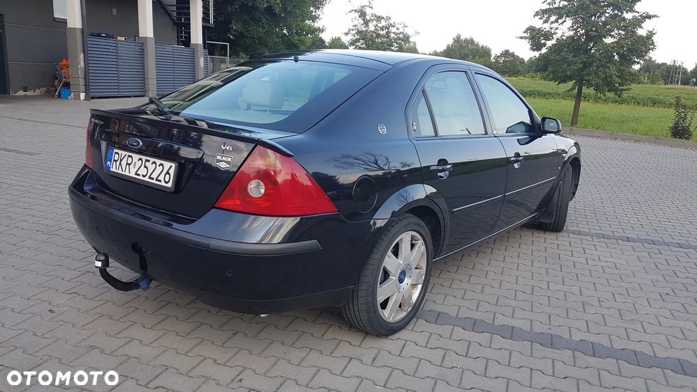 Ford Mondeo 2.5 V6 Ghia - 5