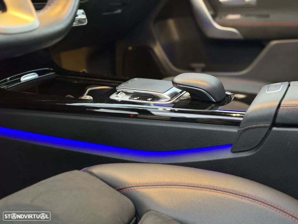 Mercedes-Benz A 180 Limousine d AMG Line Aut. - 24