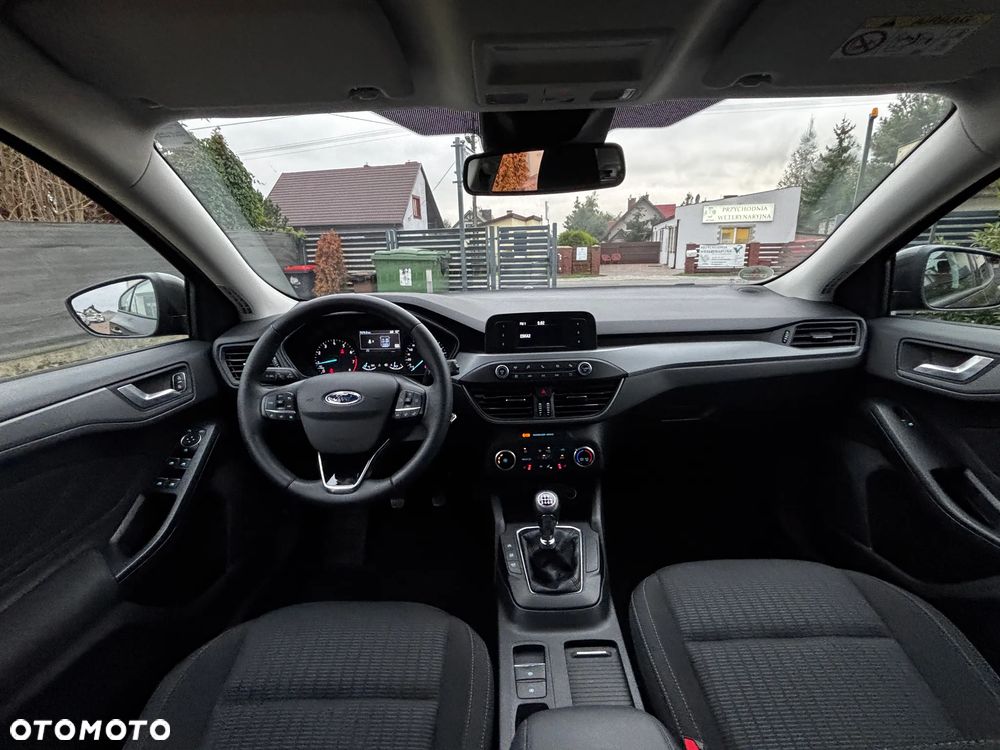 Ford Focus 1.0 EcoBoost Trend Edition - 16