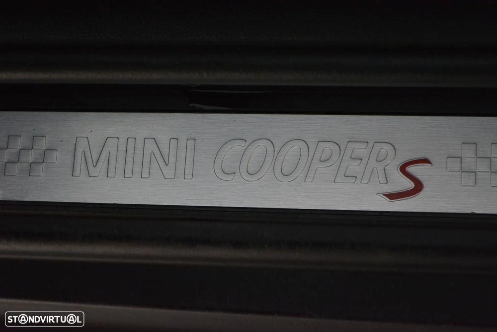 MINI 3 Portas Cooper S Auto - 18