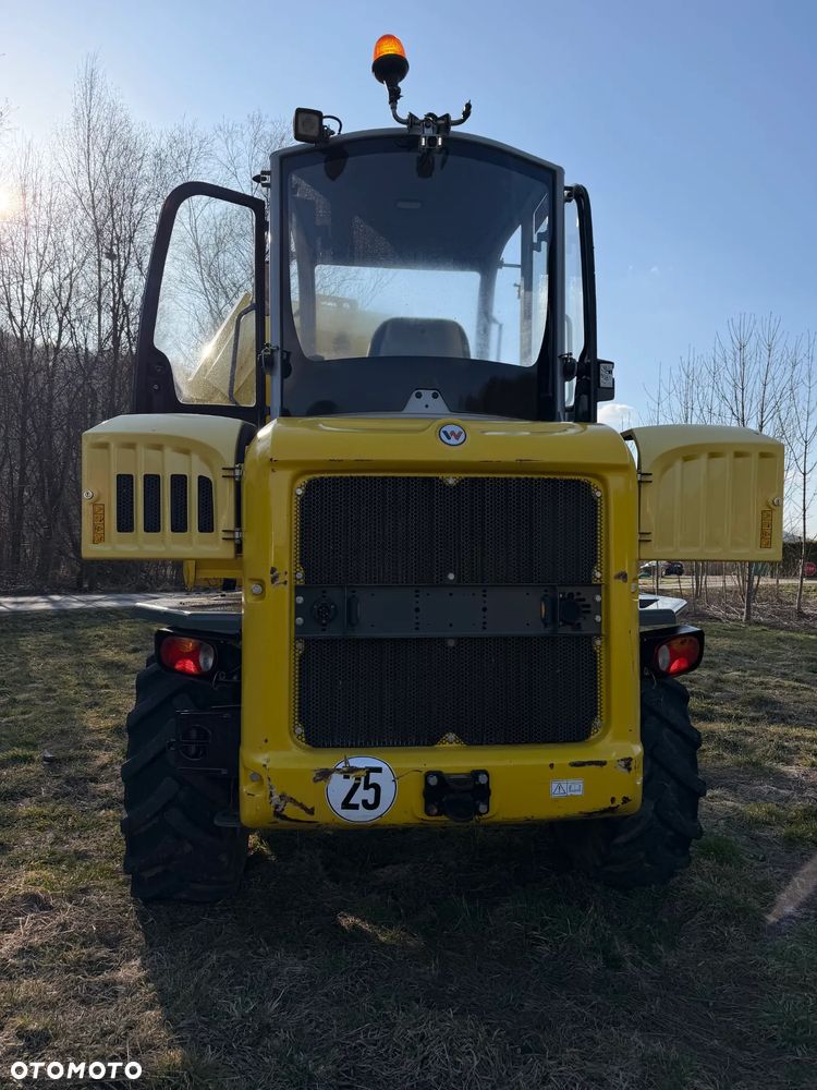 Wacker Neuson DW60 Wozidło 4x4. 6 ton ładowność z Pełną kabiną. Centralne smarowanie! OBROTOWA koleba 2500 mtg 2018 rok.  Jak nowe z salonu PERKINS turbo silnik. Pochodzi z Norweskiego Gospodarstwa Ziemniaczanego! Pełne sterowanie dżojstik REWERS HYDROSTATIC Ogrzewana Kabina Opony zero zużycia. Aktualna DEKRA. Kamery wysokiej jakośći! Zero luzów i wycieków. Szybka wolna jazda. Wielka Okazja - 19