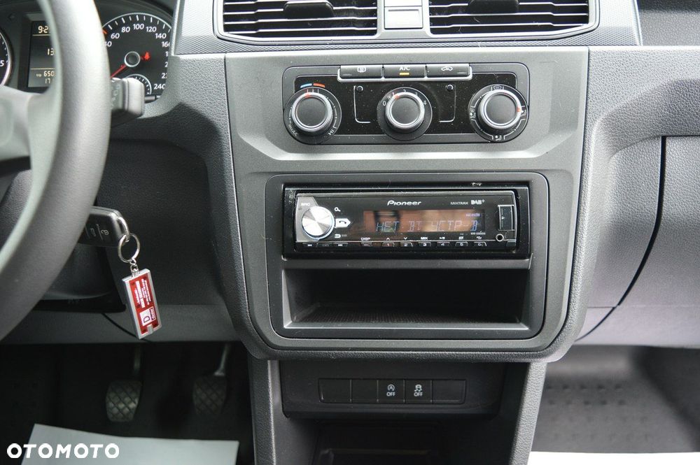 Volkswagen Caddy - 23