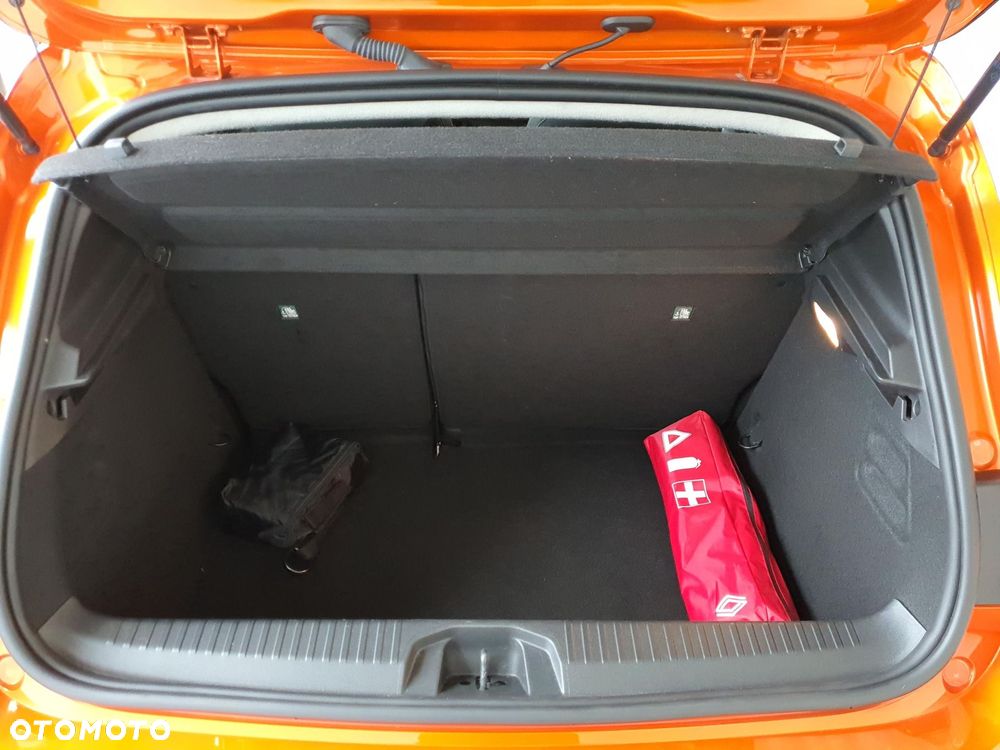 Renault Clio 1.0 TCe Evolution - 23