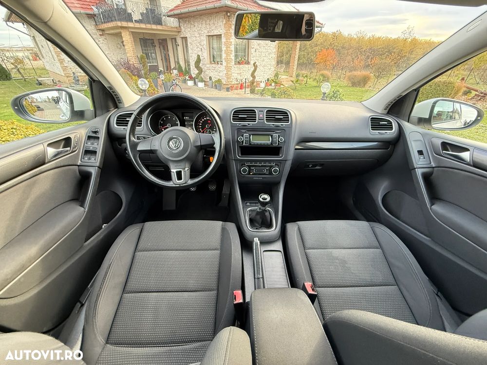 Volkswagen Golf 1.6 Comfortline - 28