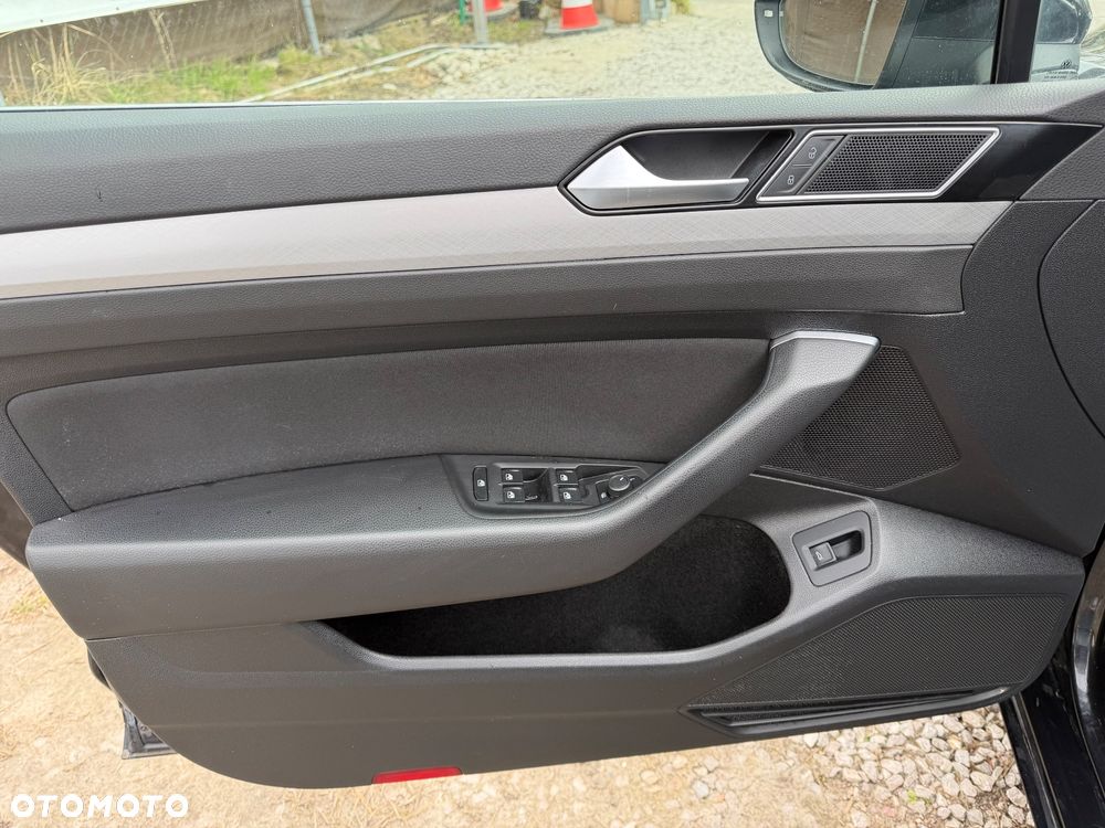 Volkswagen Passat 1.5 TSI EVO Business DSG - 17