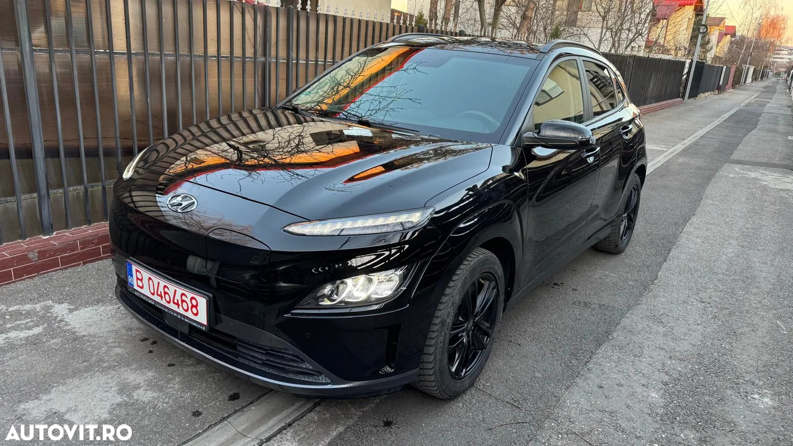 Hyundai KONA - 7