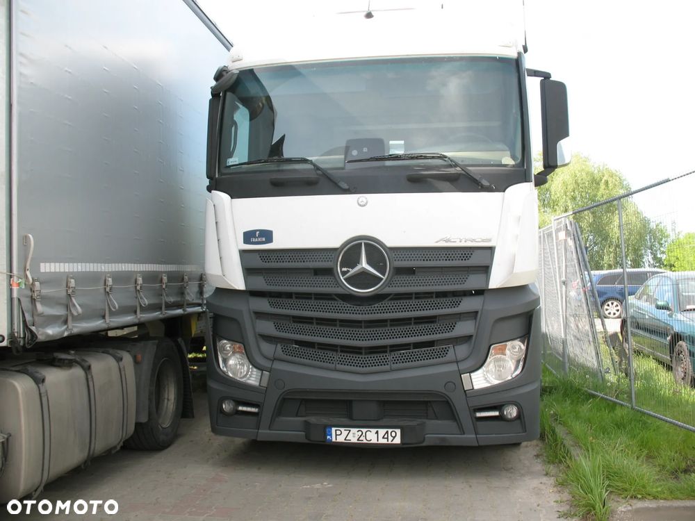 Mercedes-Benz ACTROS - 1