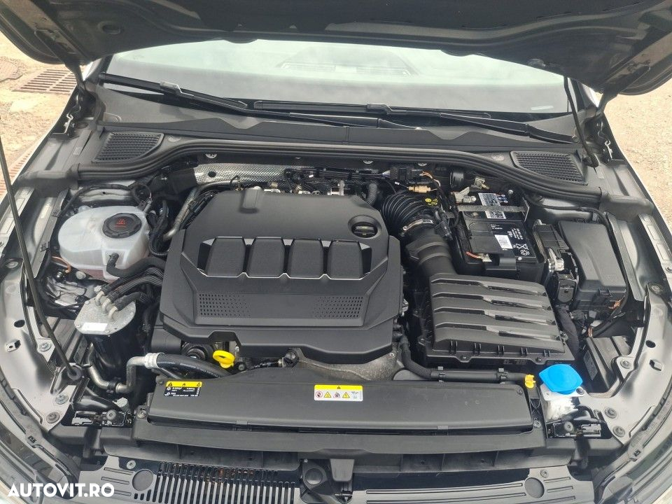 Volkswagen Golf - 21