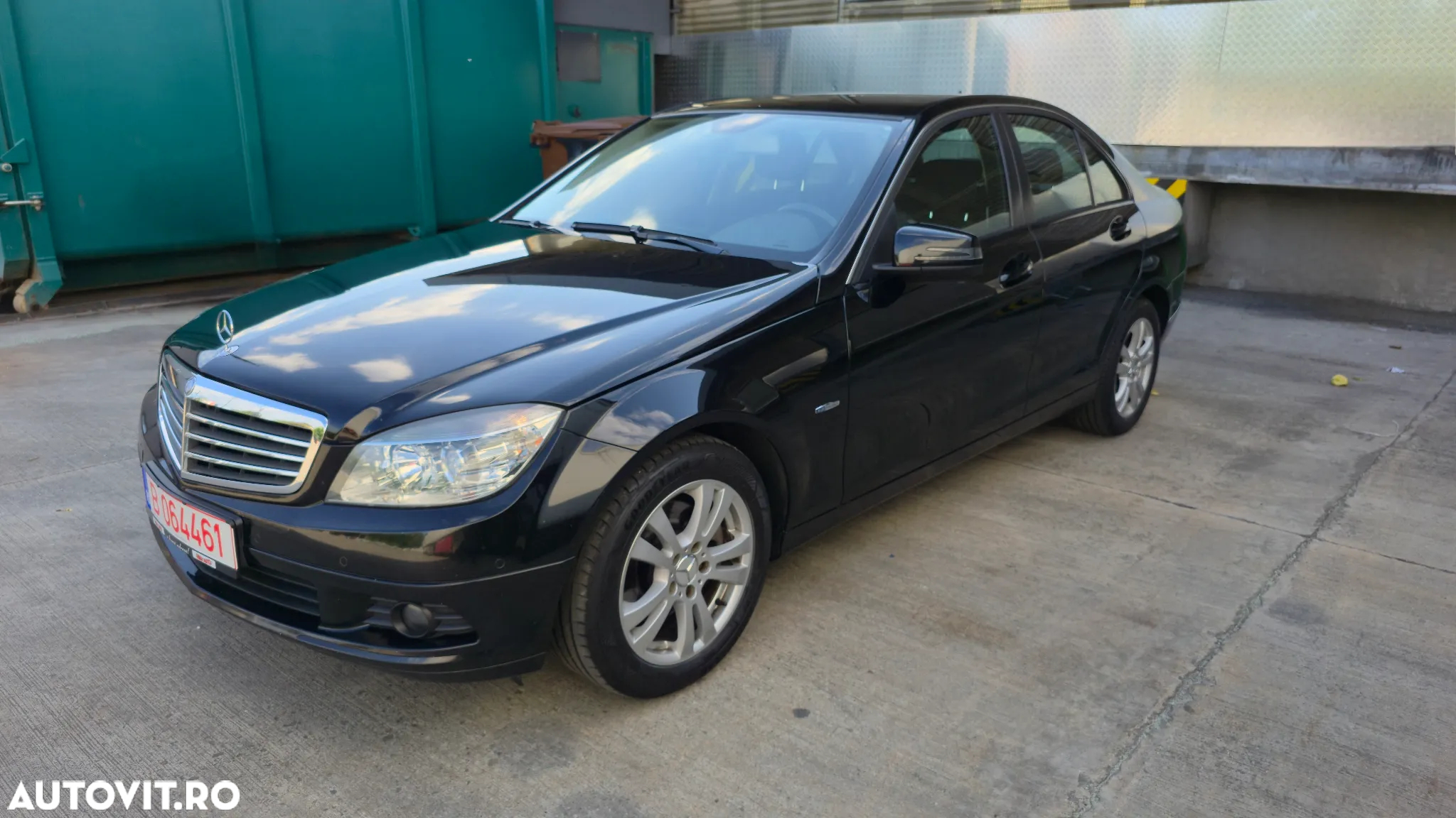 Mercedes-Benz C 200 T (BlueEFFICIENCY) Elegance - 2