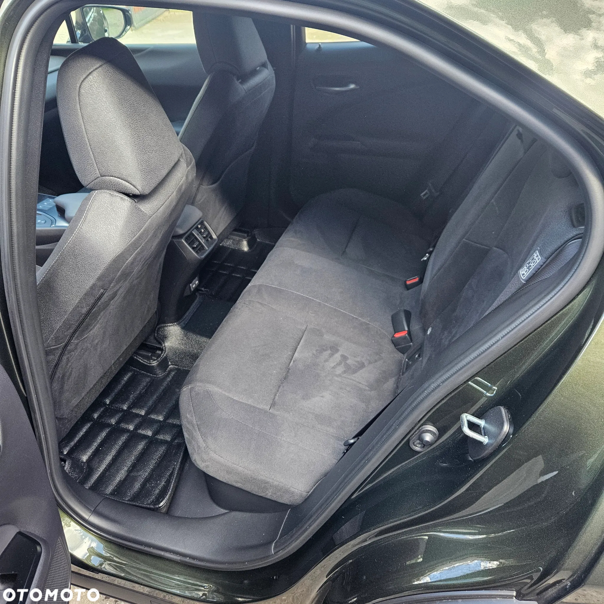 Lexus UX 250h GPF Business 2WD - 23