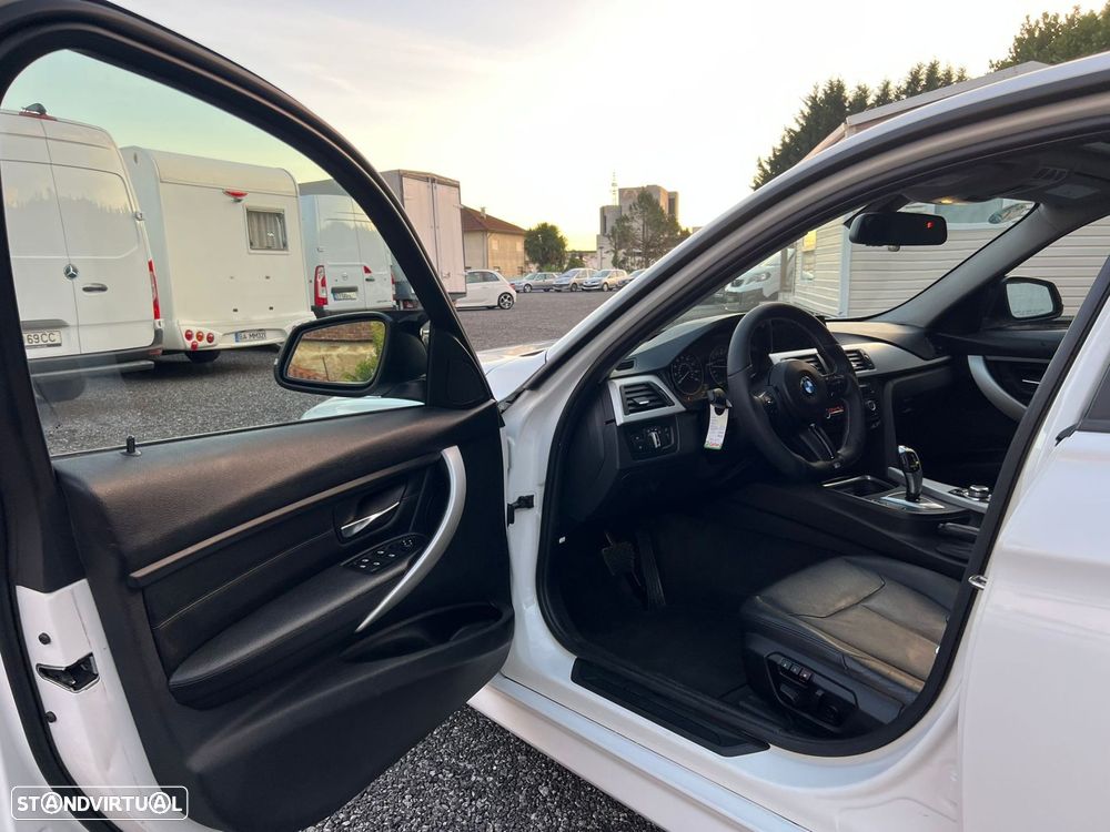 BMW 328 i Auto Line Sport - 16