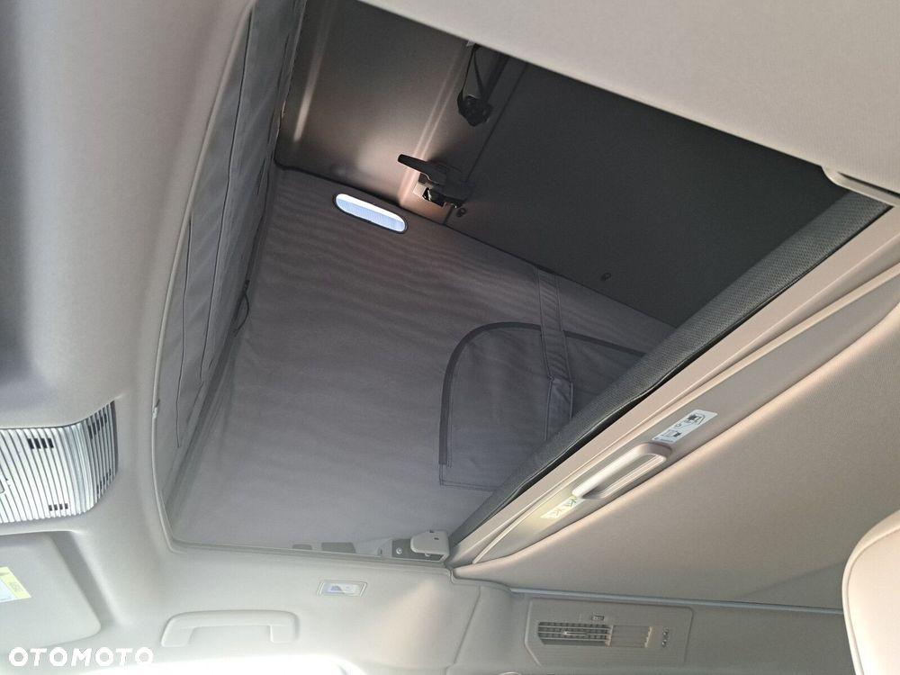 Volkswagen California - 12