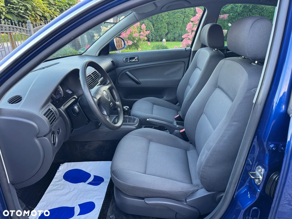 Volkswagen Passat 2.0 Comfortline - 27