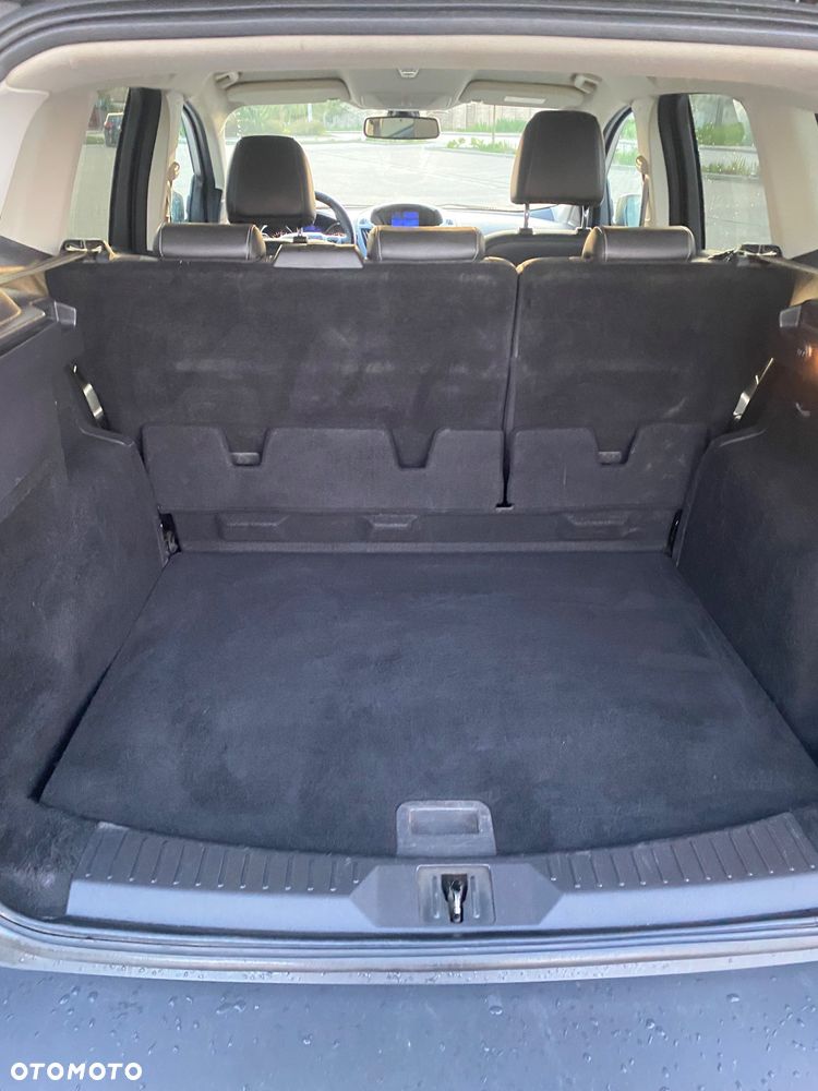 Ford Kuga 2.0 TDCi 4WD Titanium - 24