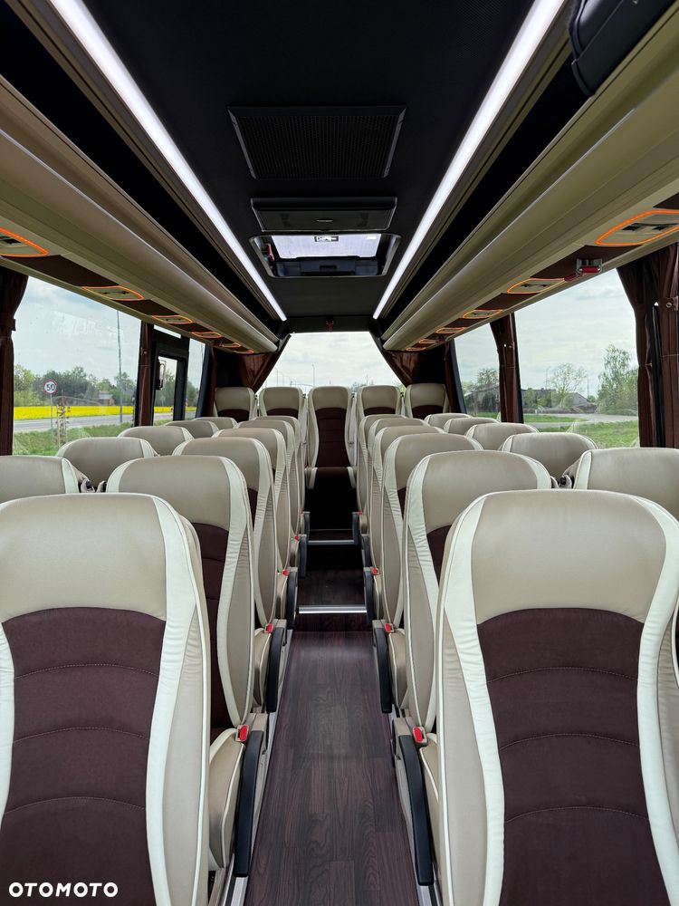 Mercedes-Benz Sprinter 519 - 29
