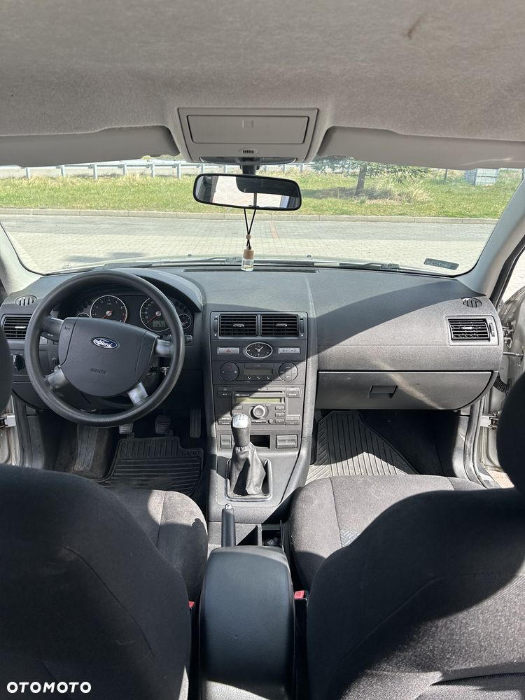 Ford Mondeo 1.8 Silver X - 8
