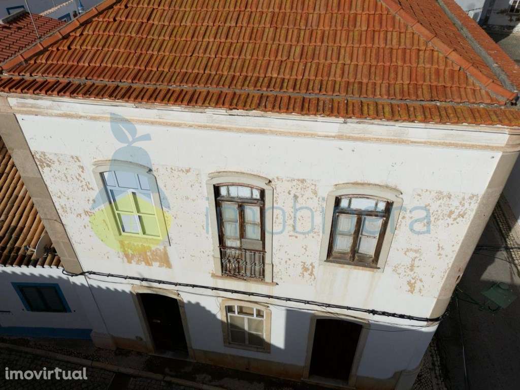 Moradia Histórica Post Pombalina com Charme Único no Coração de Lagoa - Grande imagem: 3/31