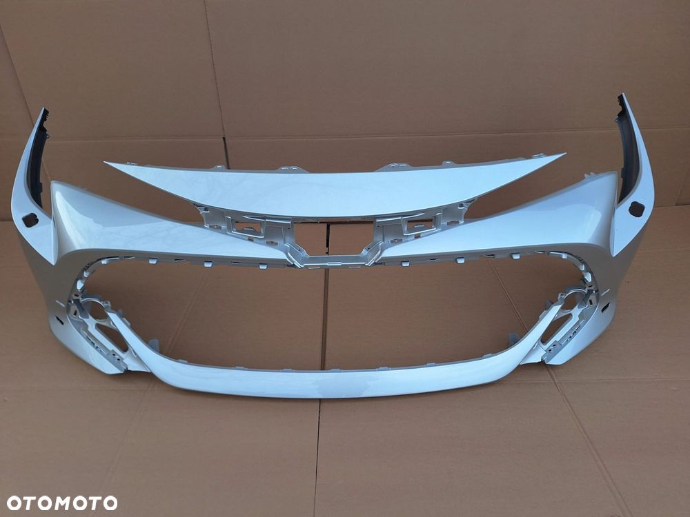 TOYOTA COROLLA XII E21 HB KOMBI LIFT 23- IDEAŁ! ORYGINAŁ NOWY SREBRNY DO ZAŁOŻENIA W KOLOR ZDERZAK PRZÓD PRZEDNI ORYG TO - 3