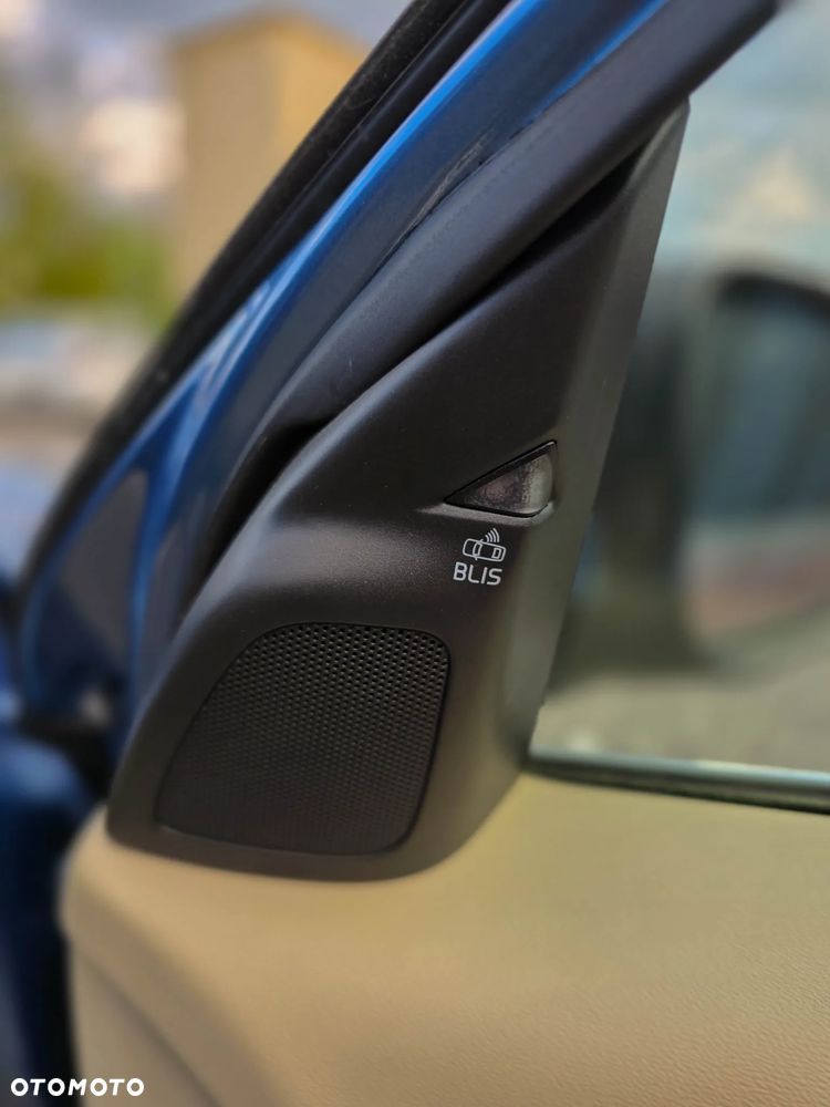 Volvo V60 D3 Summum - 30