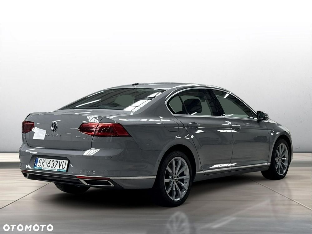 Volkswagen Passat - 3