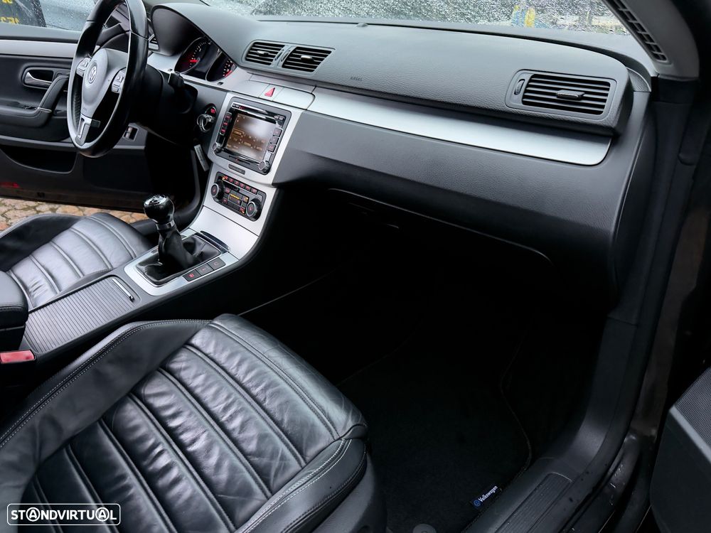 VW Passat CC 2.0 TDi Exclusive - 55