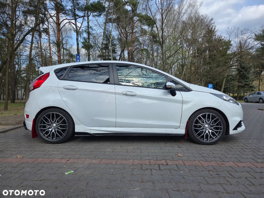 Ford Fiesta 1.6 EcoBoost ST - 4