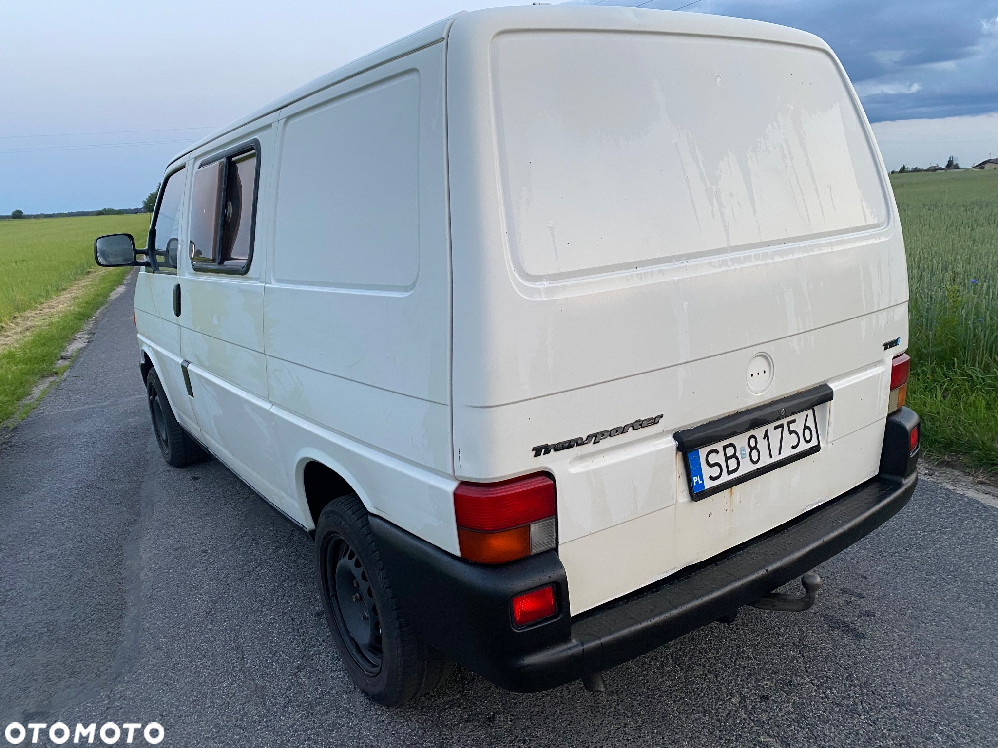 Volkswagen Transporter - 4