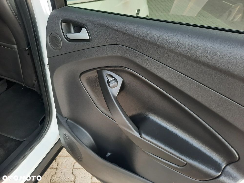 Ford Kuga 2.0 TDCi 2x4 SYNC - 19
